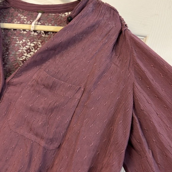 Free People purple lace crocheted back oversized button down shirt top XS-M - Picture 8 of 8